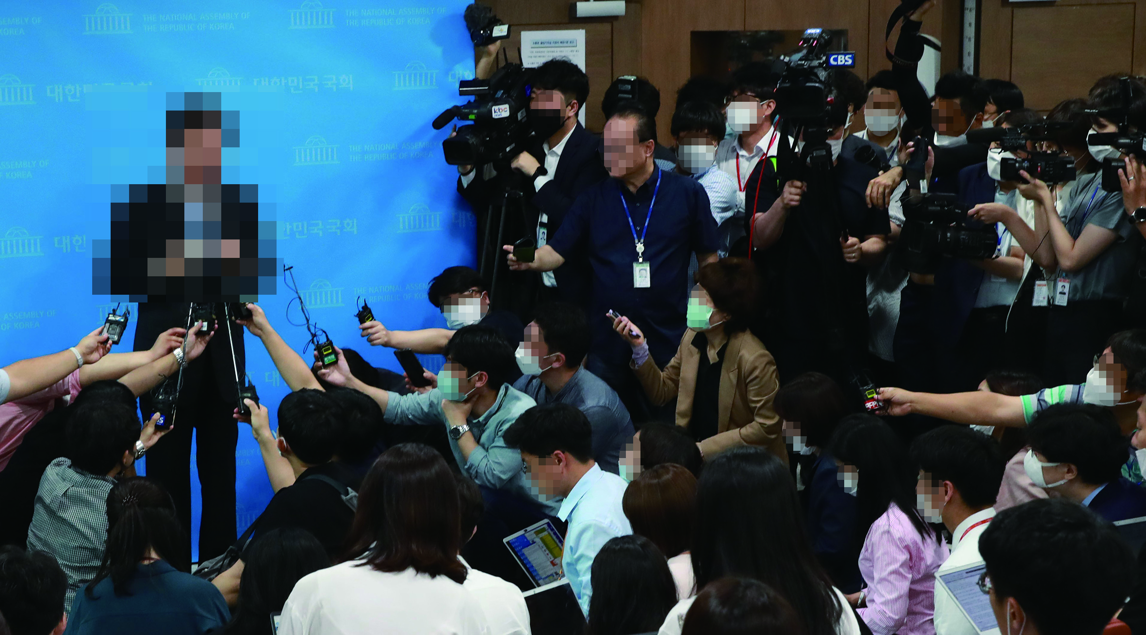 (주)지학사 정치와 법 본문 100쪽쪽 수정내용 이미지